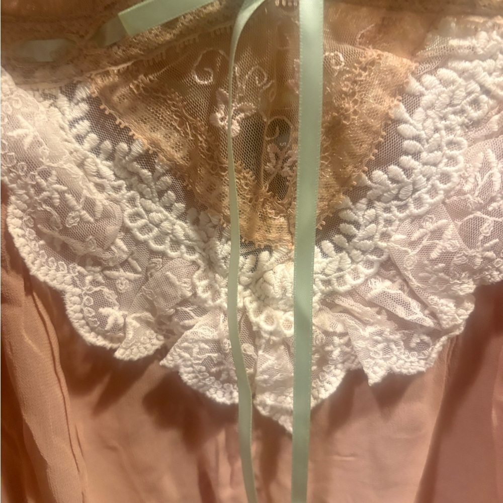 By Anthropologie Lace Square Neck Romper NWT S - Picture 6 of 10